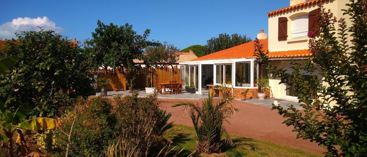 Gite "La Belle Etoile" 2 Nuits Minimum, 3 Etoiles Le Fenouiller Exterior photo